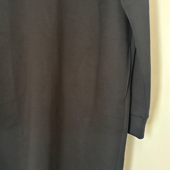 Brand New SPANX AirEssentials Very Black Crewneck Dress Size Medium Athleisure - Picture 3 of 10